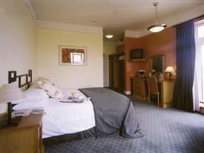 Отель Woodlands Hotel & Leisure Centre