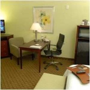 Отель Hampton Inn & Suites Orlando-South Lake Buena Vista