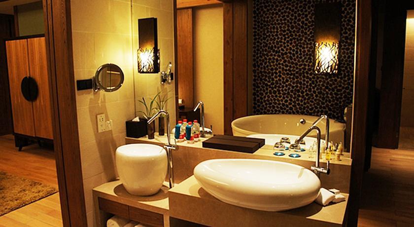Отель InterContinental One Thousand Island Lake Resort