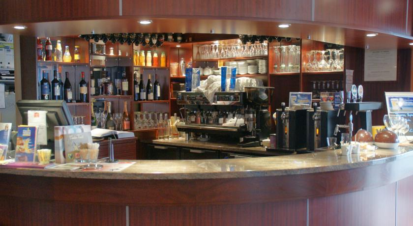 Отель Deltour Hotel Montauban City