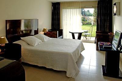 Отель Logis L'Auberge