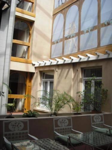 Отель Le Grand Hotel