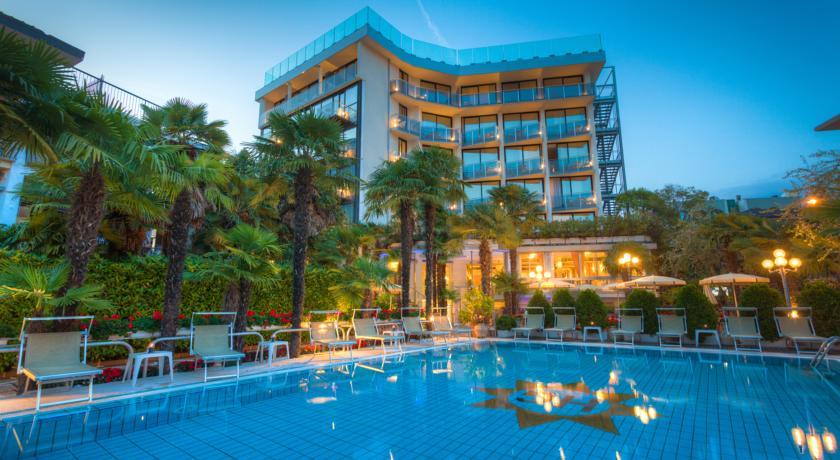 Отель Hotel Garda - TonelliHotels