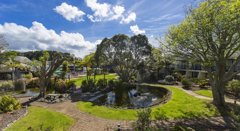 Отель Holiday Inn Auckland Airport
