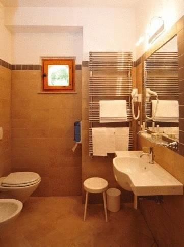 Отель Hotel Roccaporena