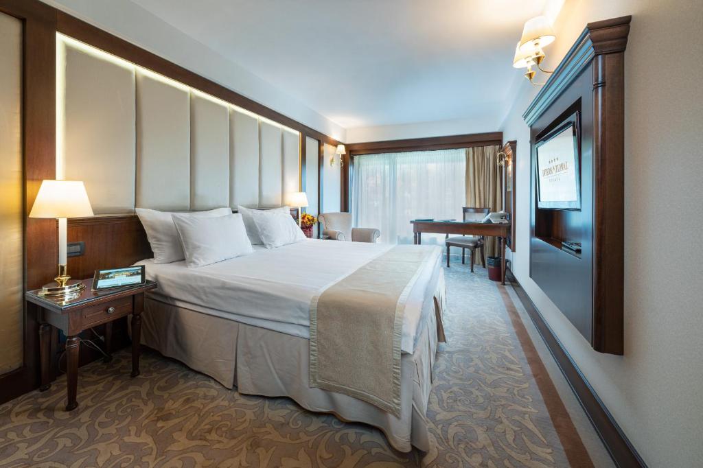 Отель Hotel International