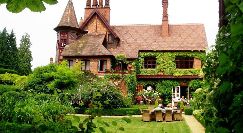Отель The Five Arrows Hotel