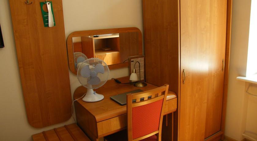 Kajzer Hostel