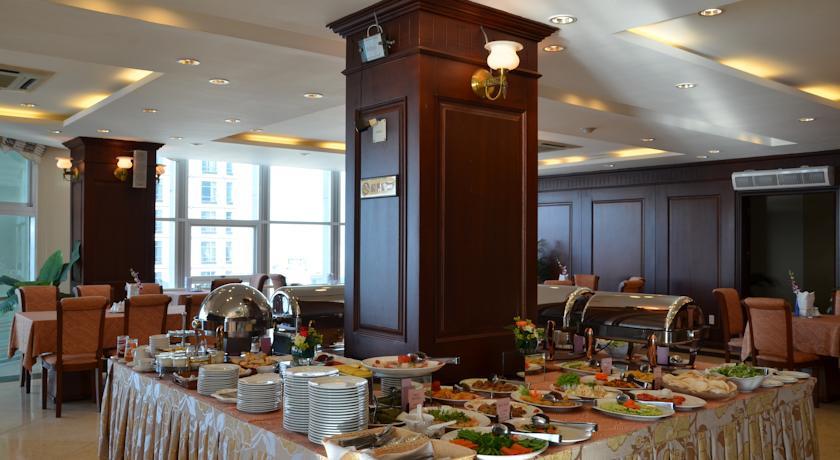 Отель Sun River Hotel