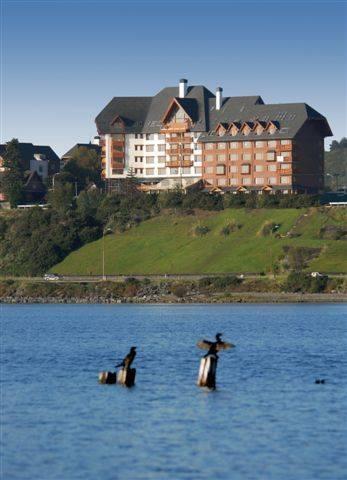 Отель Hotel Cumbres Puerto Varas