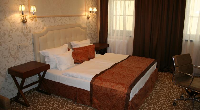 Отель Hotel Schweizerhof