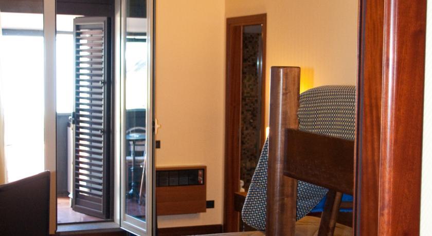 Отель Hotel Corsaro