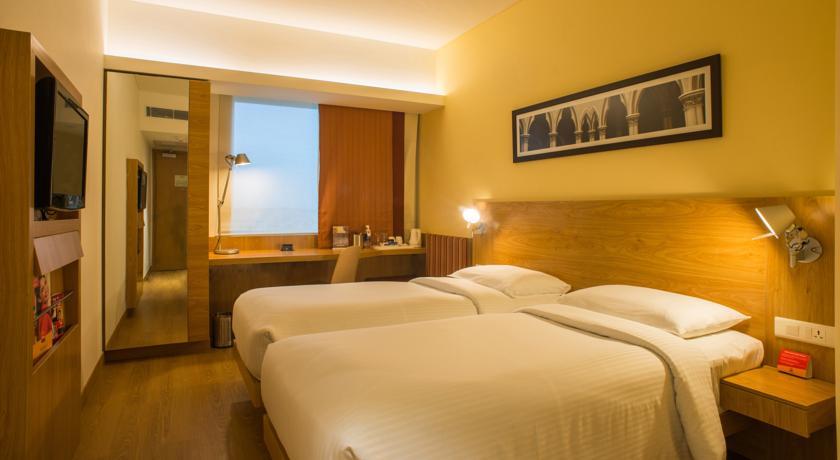 Отель Ibis Bengaluru Hosur Road
