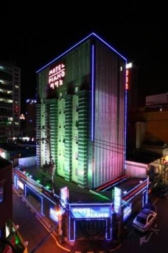 Piano Hotel Suyu
