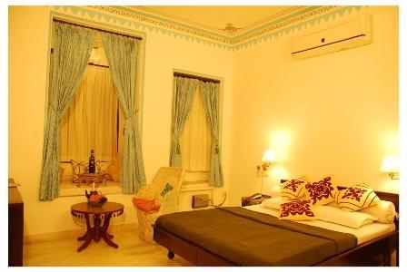 Отель Hotel Mandiram Palace
