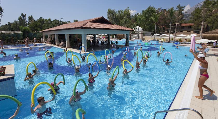 Отель Champion Holiday Village