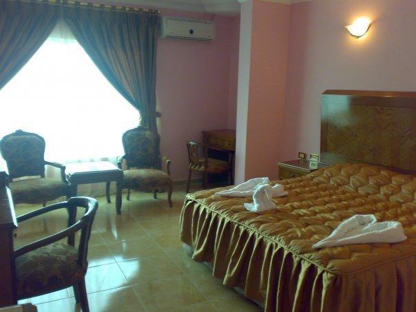 Отель Al Anbat Midtown 3