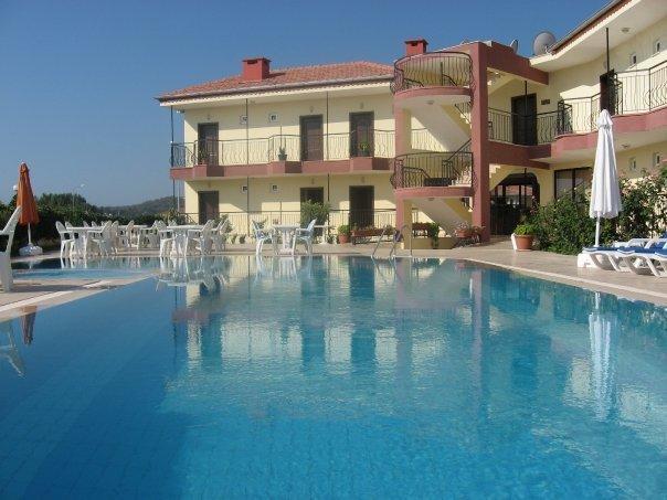 Las Palmeras Hotel
