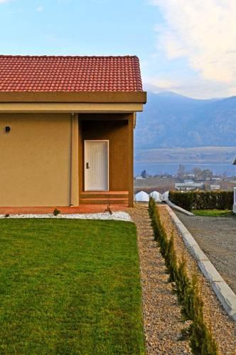 Гостевой дом Shiraz Villa