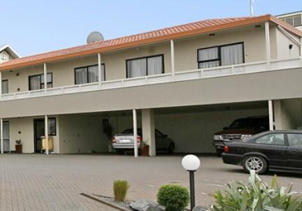Отель Marksman Motor Inn