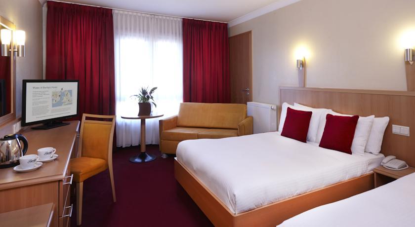 Отель Bewleys Hotel Leeds