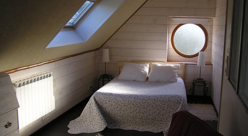 Отель Les cabanes perchées de Dihan