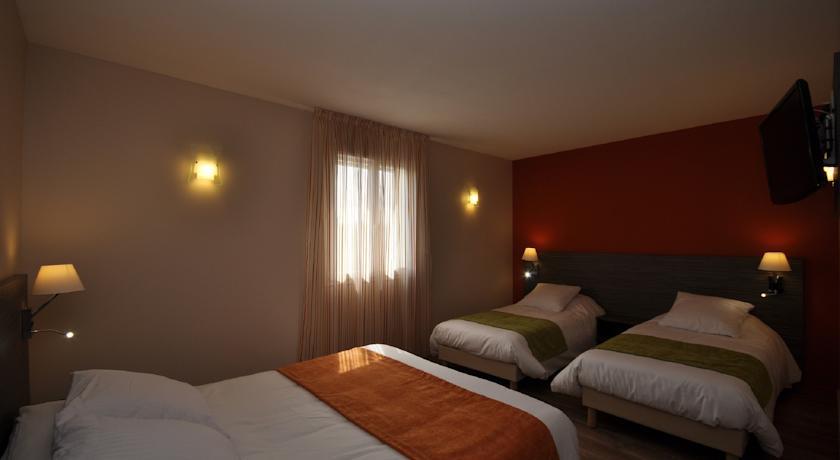 Отель Hotel le Caiman