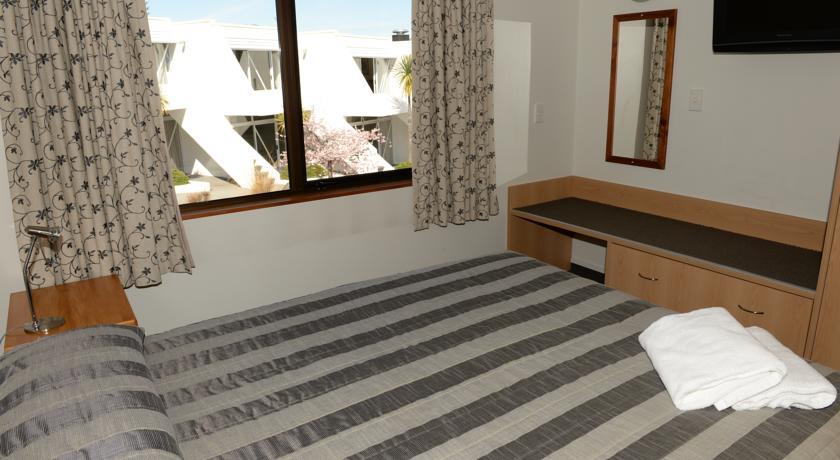 Отель Amity Lodge Motel