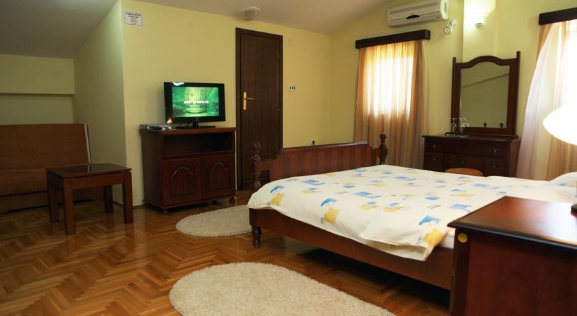 Отель Hotel Laguna
