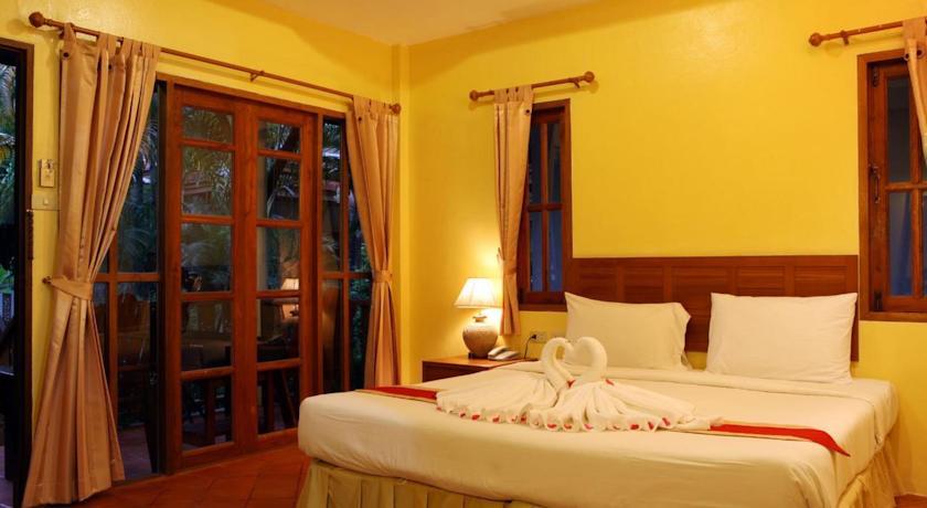 Отель Bangtao Village Resort