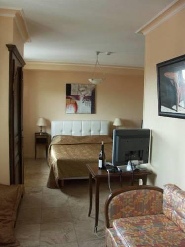 Отель Hôtel Le Sauvage