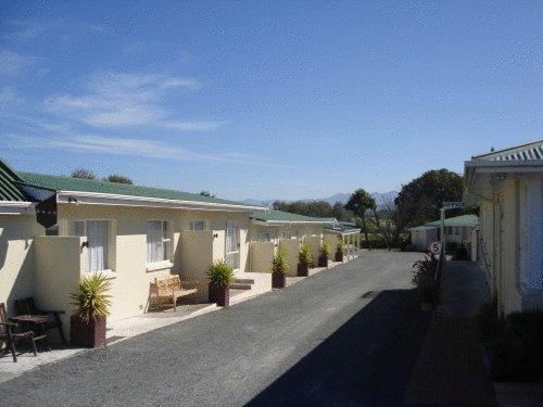 Отель Willowbank Motel