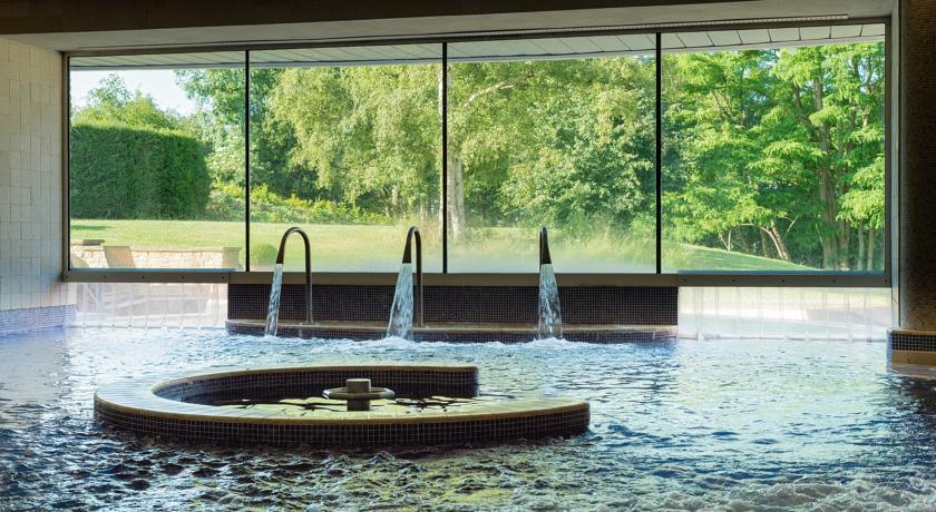 Отель Whatley Manor