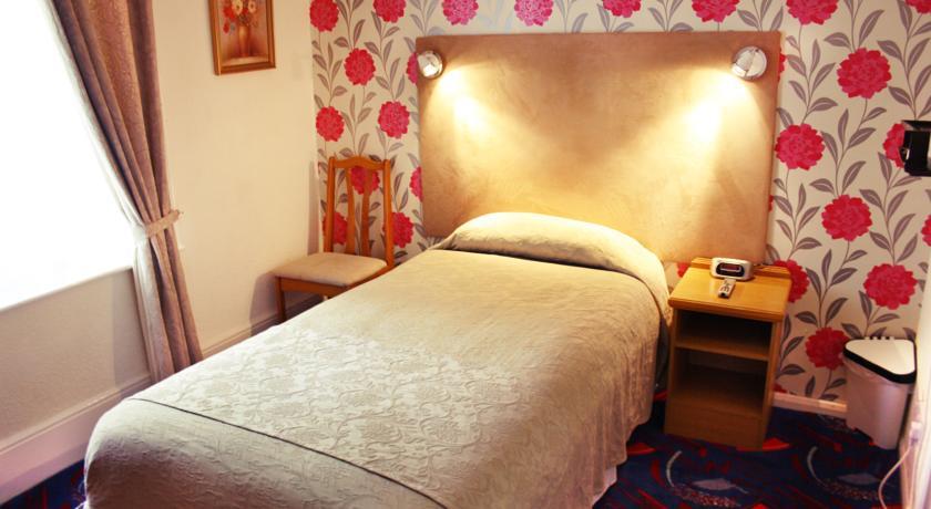 Отель Savoy Court Hotel