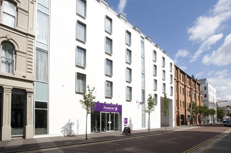 Отель Premier Inn Belfast City Centre (Cathedral Quarter)