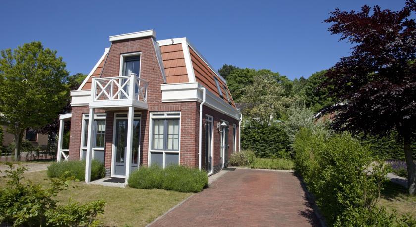 Отель Bungalow Park Tulp&Zee