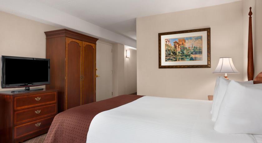 Отель Wyndham Philadelphia Historic District