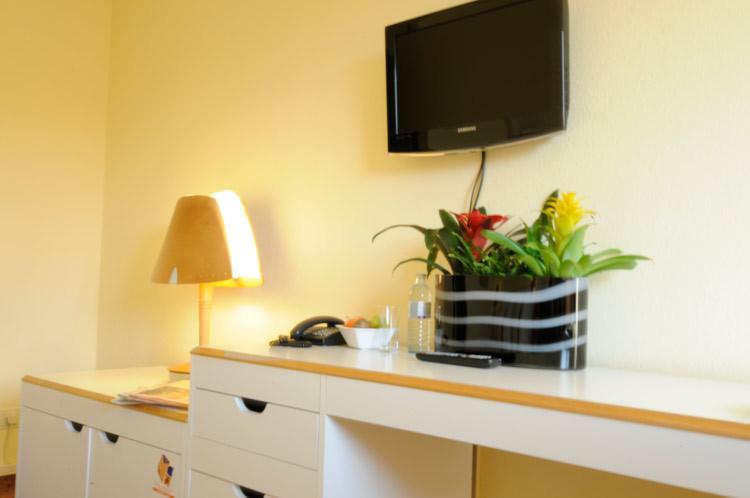 Hotel Lenas West