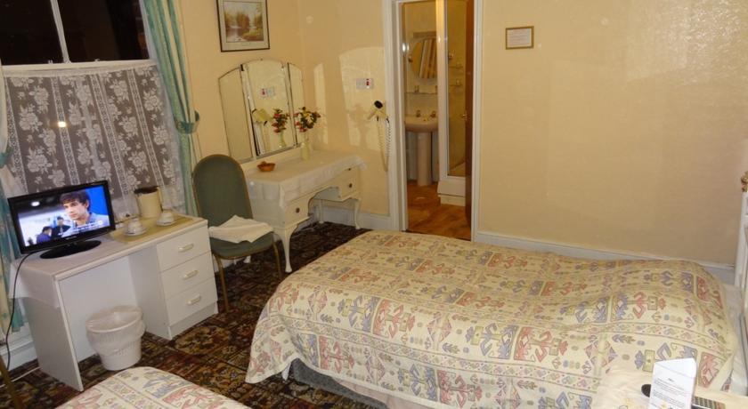 Отель Oak Villa Hotel