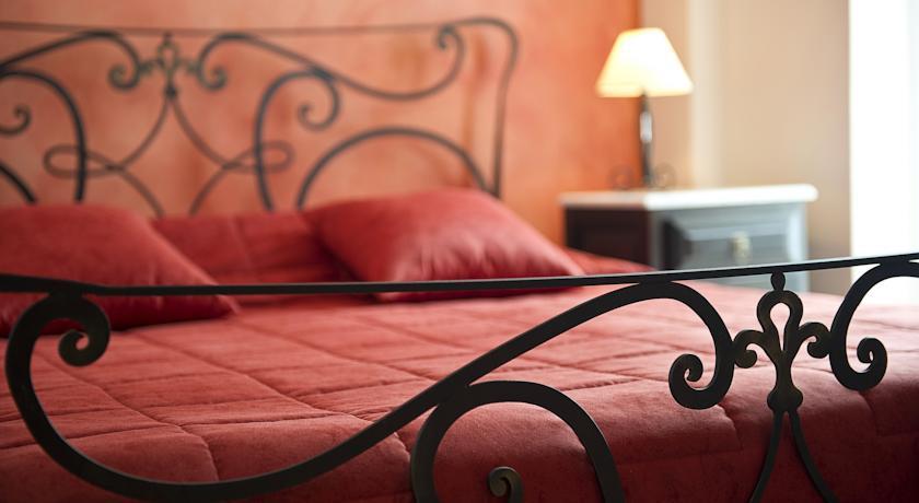 Marble House Hotel