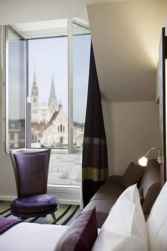 Отель Mercure Chartres Cathedrale