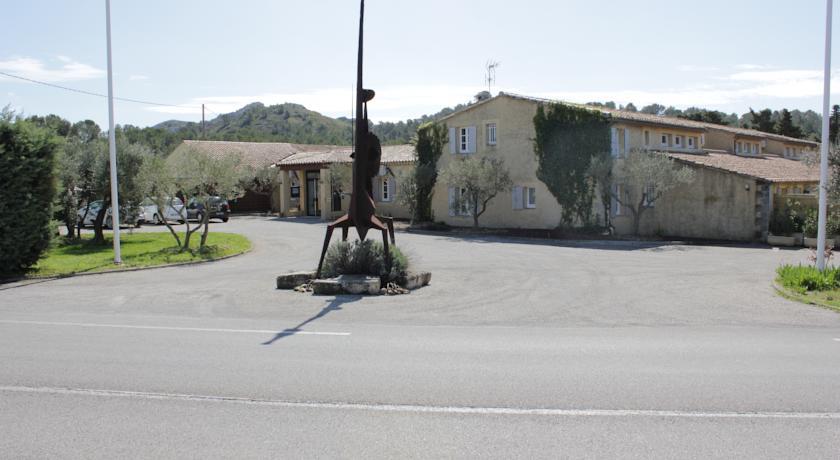Отель Le Fabian des Baux