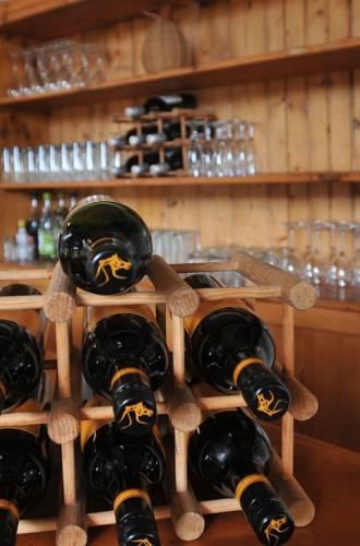 Отель Silvermist Mountain Lodge & Wine Estate