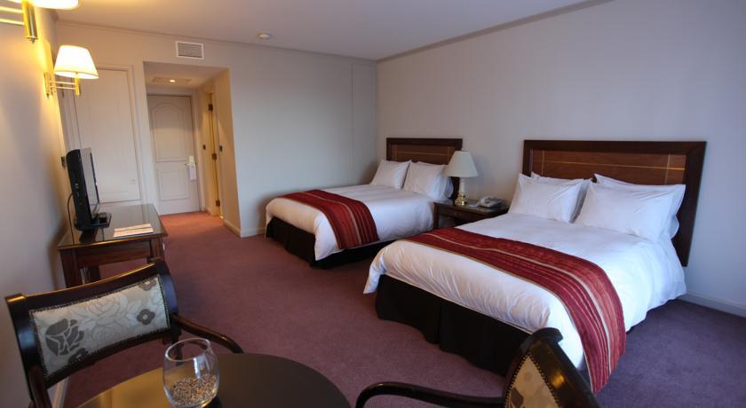 Отель Hotel Puerta del Sur
