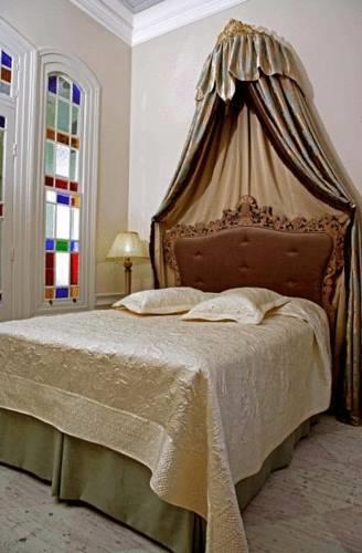 Отель Lola 38 Hotel