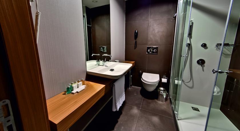 Отель Riva Resatbey Business Hotel