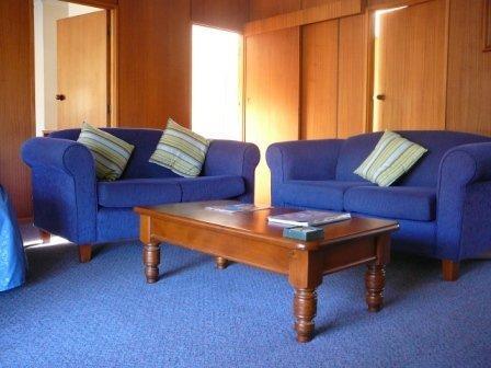 Отель Archway Motels & Chalets