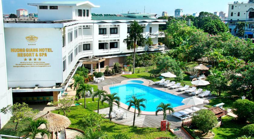 Отель Huong Giang Hotel Resort & Spa