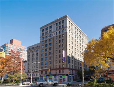 Days Hotel Broadway at 94th Street