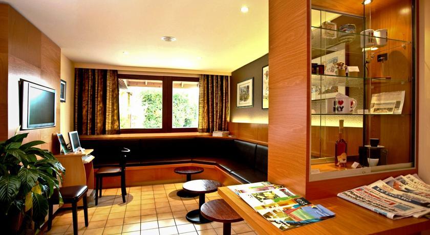 Отель Brit Hotel L'Eclipse Nancy